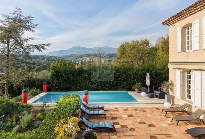 Image No.20-6 Bed House for sale