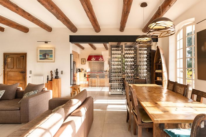 Image No.7-6 Bed House for sale