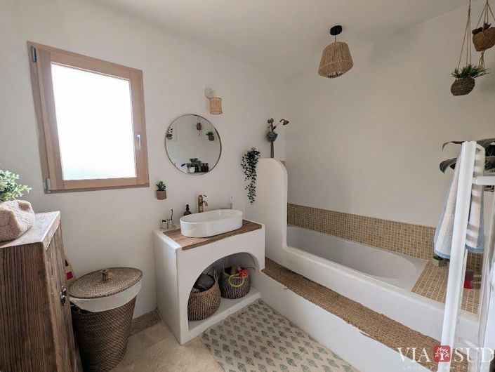 Image No.12-3 Bed House for sale