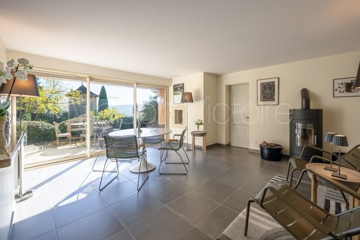 Image No.16-5 Bed House for sale