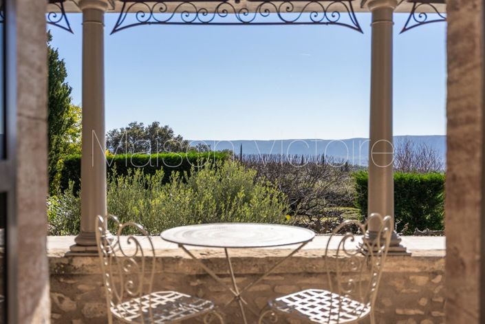 Image No.24-5 Bed House for sale