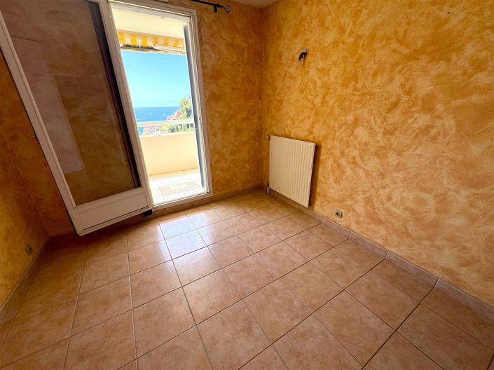 Image No.10-1 Bed House for sale