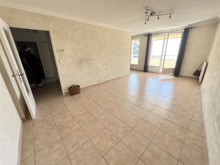 Image No.6-1 Bed House for sale