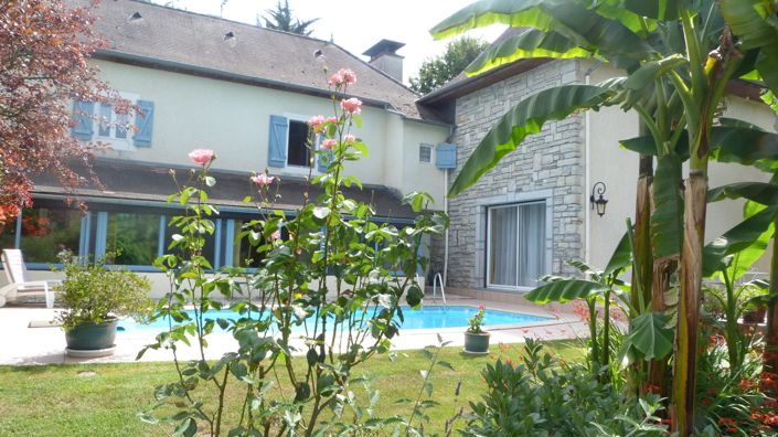 Image No.1-4 Bed House for sale