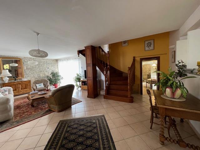 Image No.11-4 Bed House for sale