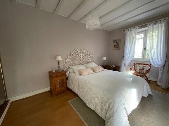 Image No.15-4 Bed House for sale