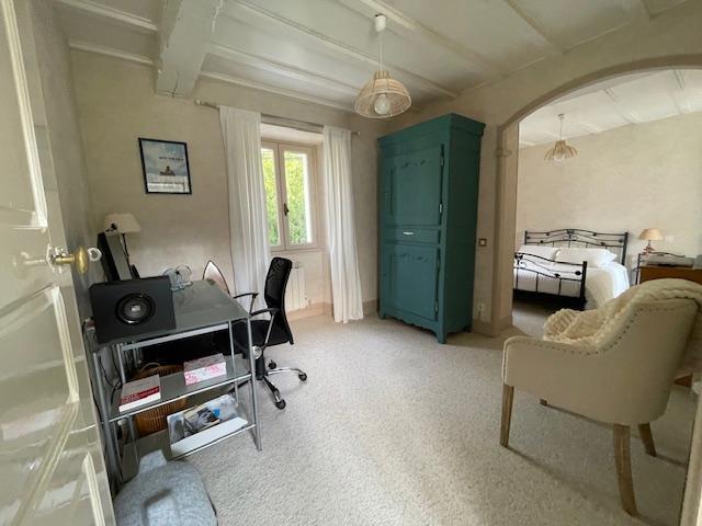 Image No.16-4 Bed House for sale