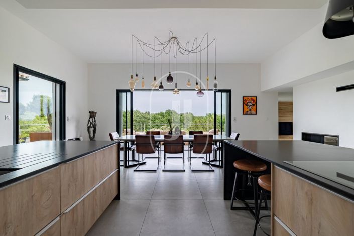 Image No.7-4 Bed House for sale