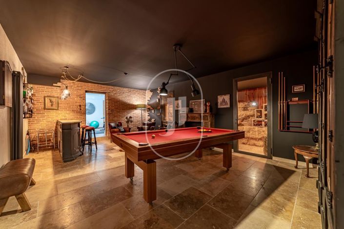 Image No.9-4 Bed House for sale