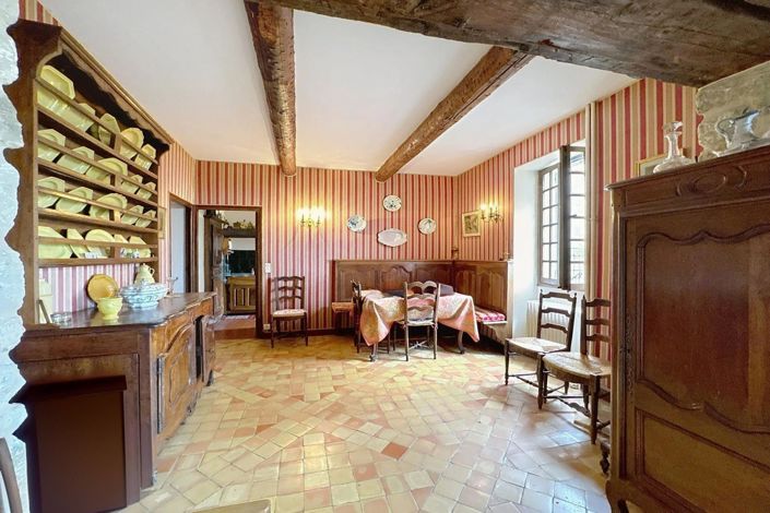 Image No.7-4 Bed House for sale