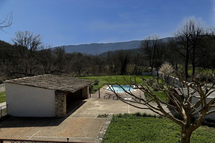 Image No.6-4 Bed House for sale