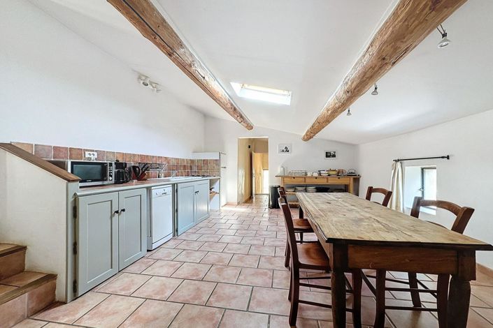 Image No.10-10 Bed House for sale