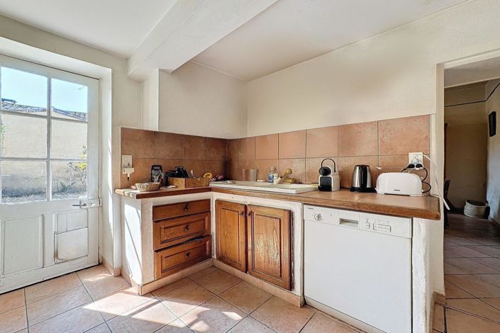 Image No.4-10 Bed House for sale