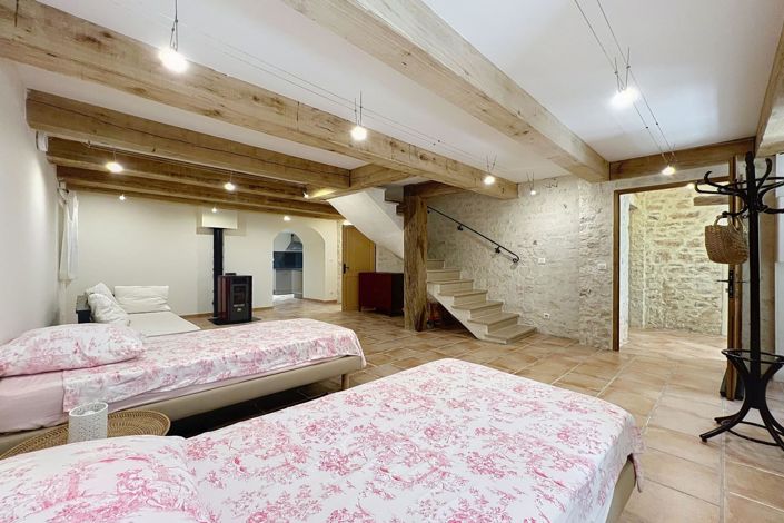 Image No.9-3 Bed House for sale