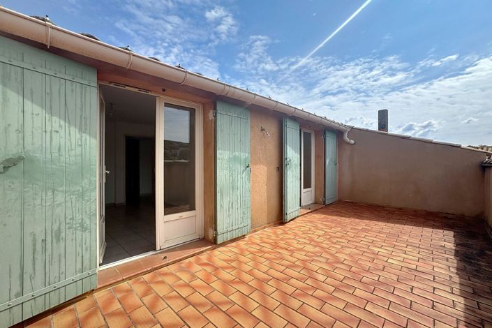 Image No.2-5 Bed House for sale