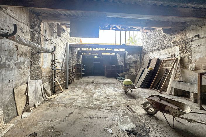 Image No.9-5 Bed House for sale