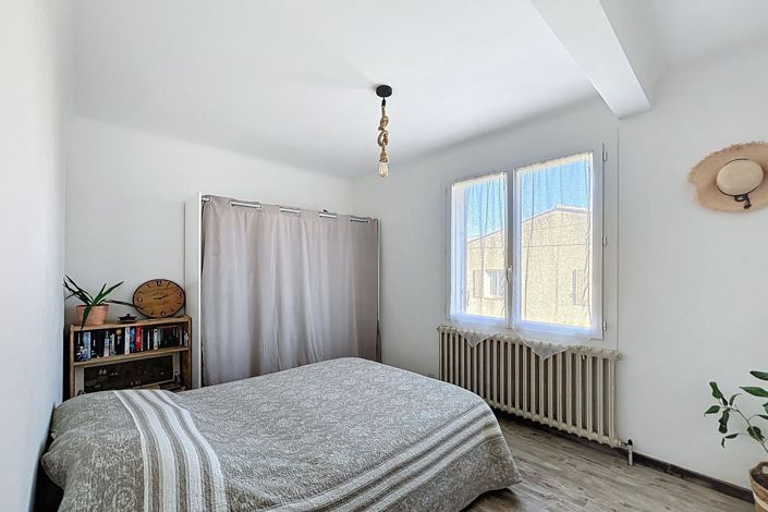 Image No.5-3 Bed House for sale