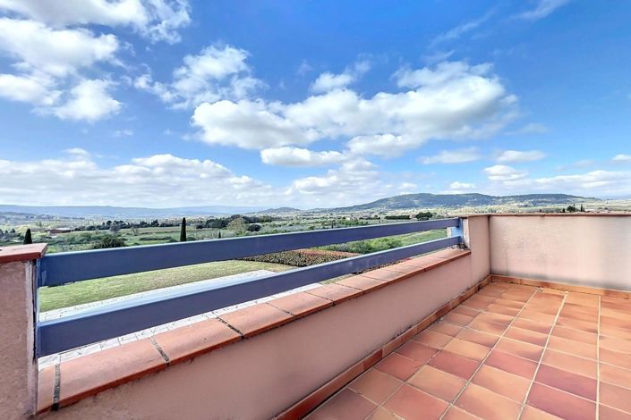 Image No.9-3 Bed House for sale