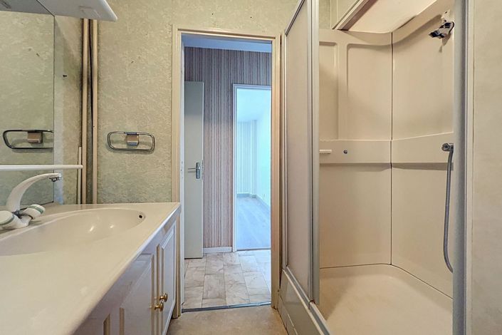 Image No.10-2 Bed Apartment for sale