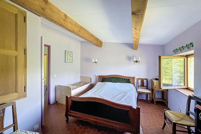 Image No.11-4 Bed House for sale