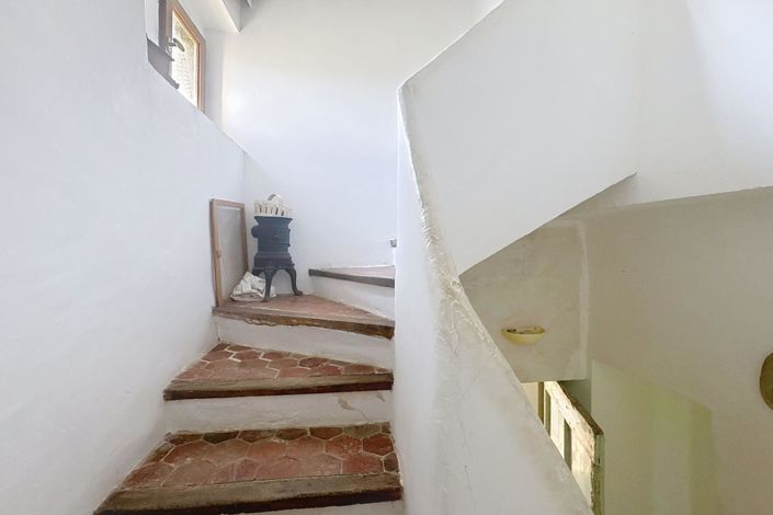 Image No.17-4 Bed House for sale