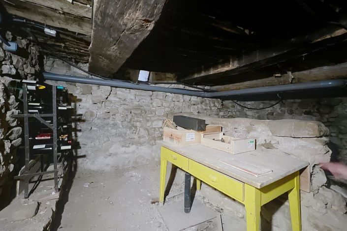 Image No.18-5 Bed House for sale