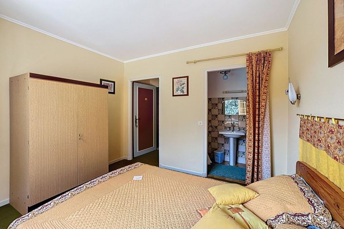 Image No.13-5 Bed House for sale