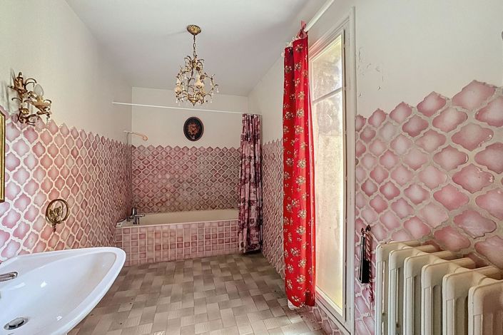 Image No.16-5 Bed House for sale