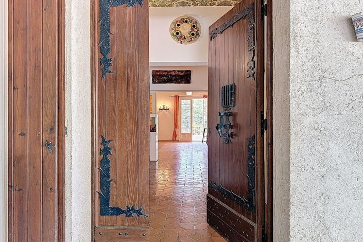 Image No.7-5 Bed House for sale