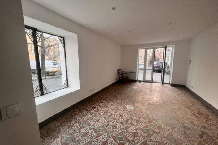 Image No.7-2 Bed House for sale