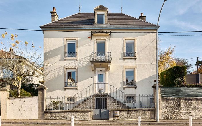 Image No.6-4 Bed House for sale