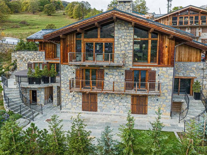 Image No.12-4 Bed Property for sale