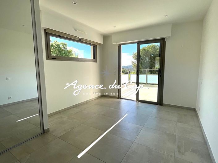 Image No.11-3 Bed Apartment for sale