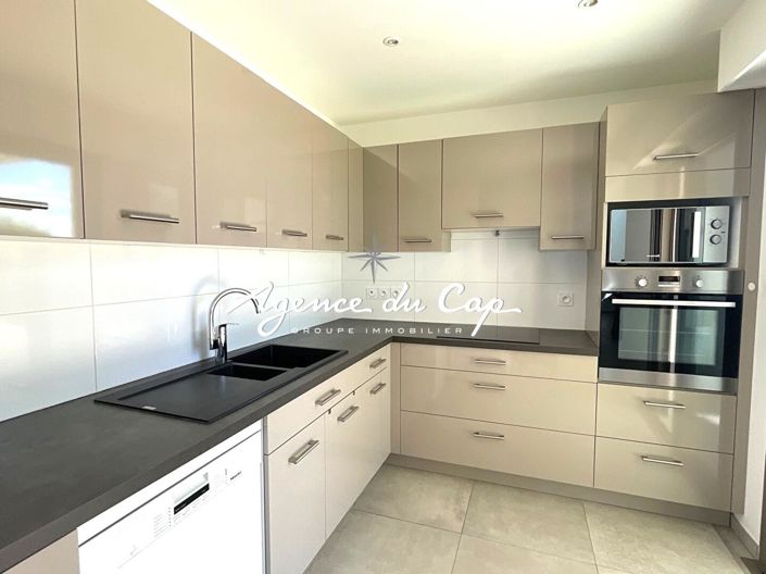 Image No.3-3 Bed Apartment for sale