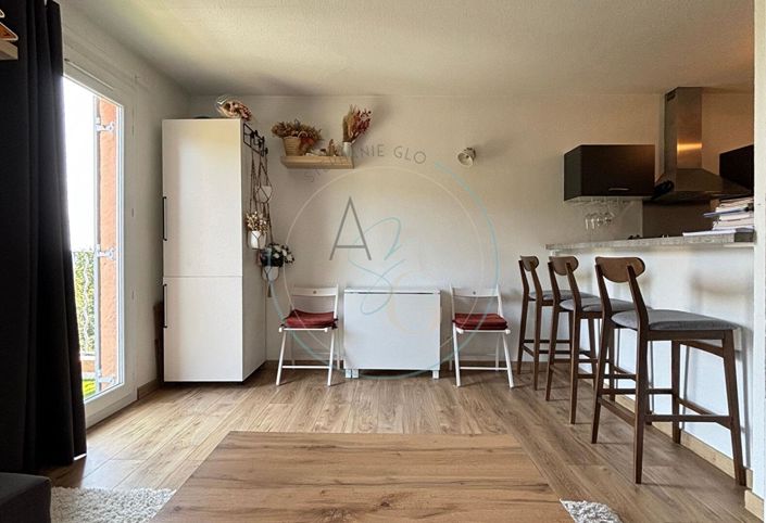 Image No.2-Appartement de 1 chambre à vendre à Grimaud