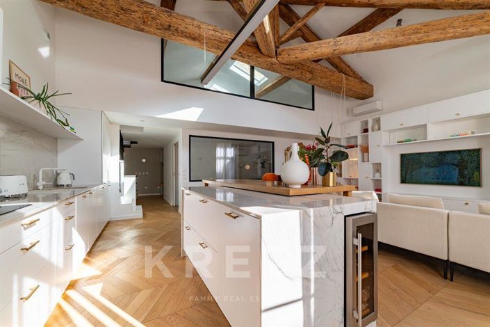 Image No.6-4 Bed House for sale