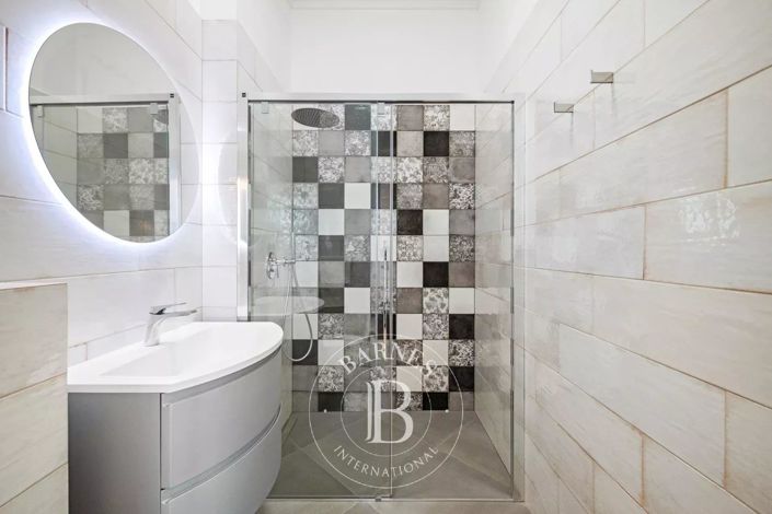 Image No.17-3 Bed Apartment for sale