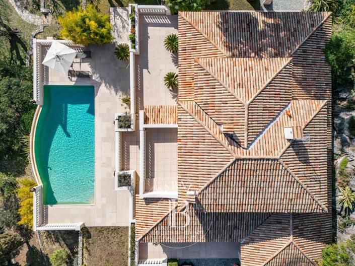 Image No.6-5 Bed House for sale