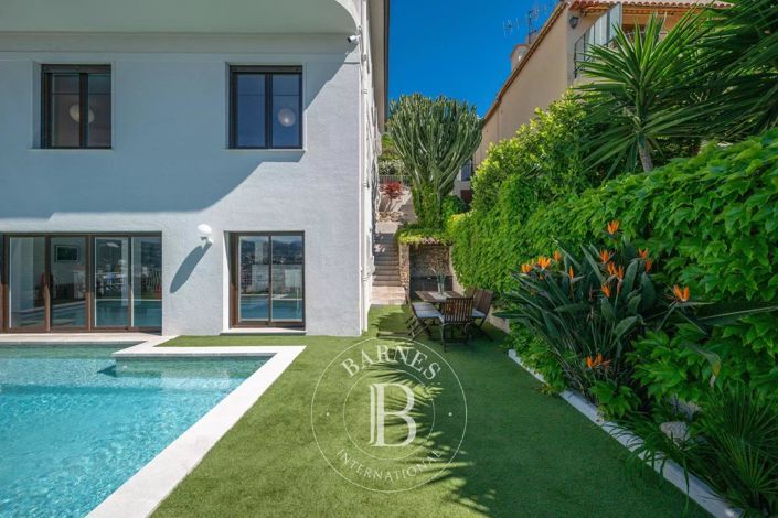 Image No.18-4 Bed House for sale