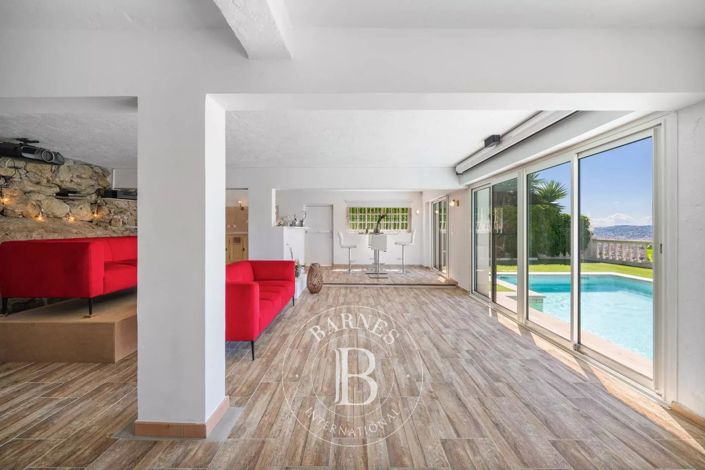 Image No.19-4 Bed House for sale