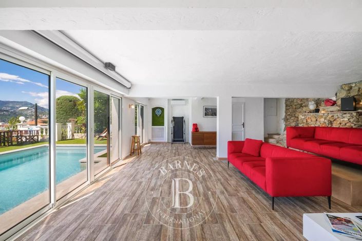 Image No.21-4 Bed House for sale