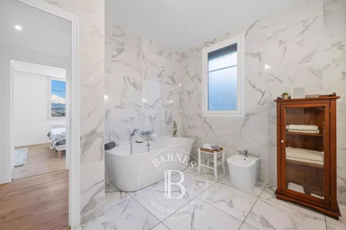 Image No.23-4 Bed House for sale