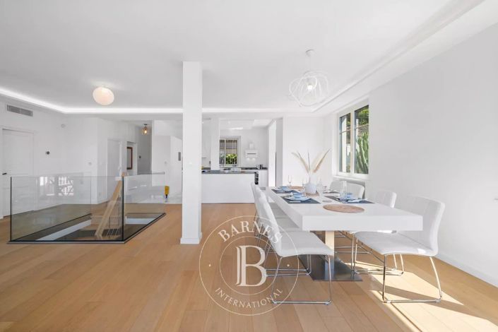 Image No.26-4 Bed House for sale