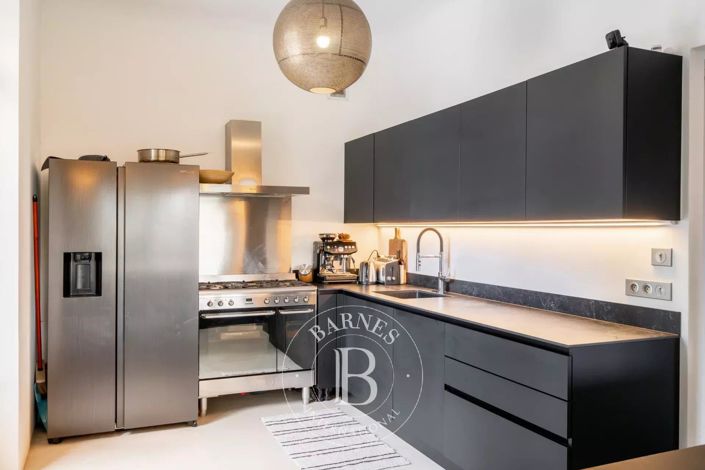 Image No.7-4 Bed House for sale