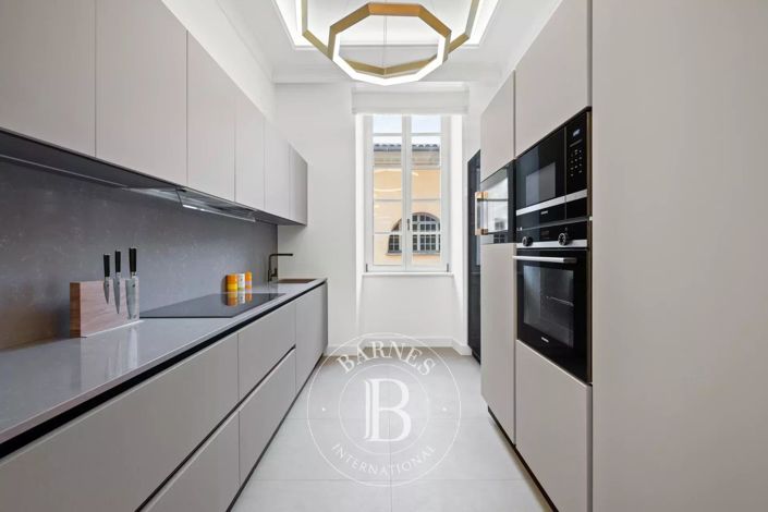 Image No.20-2 Bed Apartment for sale