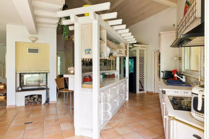 Image No.7-4 Bed House for sale