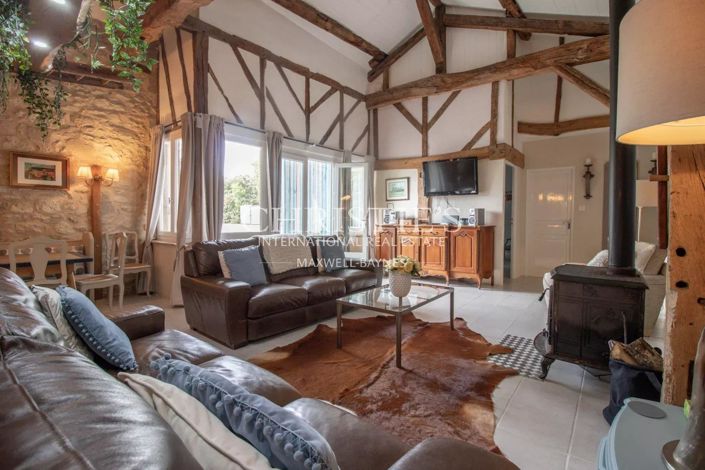 Image No.19-10 Bed House for sale