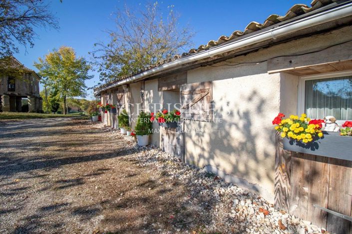 Image No.4-10 Bed House for sale