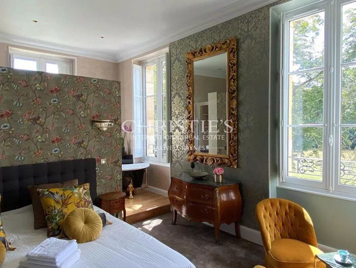 Image No.13-6 Bed House for sale