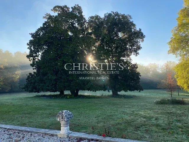 Image No.19-6 Bed House for sale